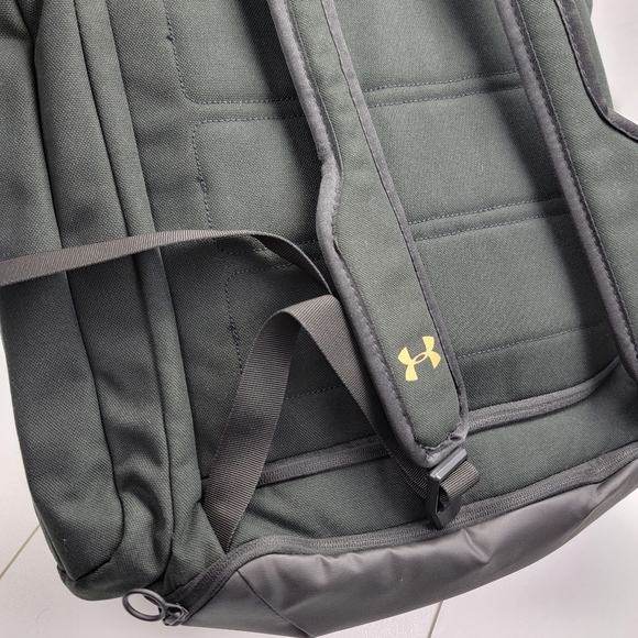 Under Armour UA Project Rock Duffle Backpack Bag Black Gold 1376459-002 New - Picture 5 of 16